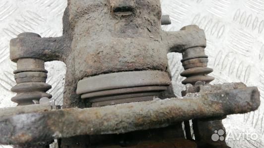 Суппорт тормозной задний правый BMW 1 E81 (1KK20OP