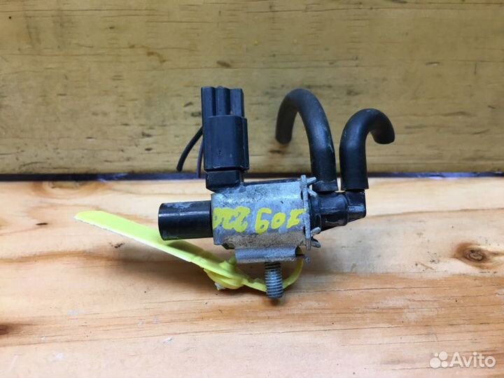 Клапан вакуумный Mazda Atenza GH5FW L5VE 2010