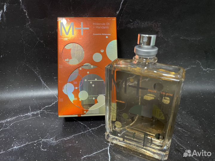 Escentric Molecules Molecule 01 + Mandarin