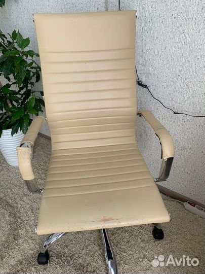 Компьютерное кресло