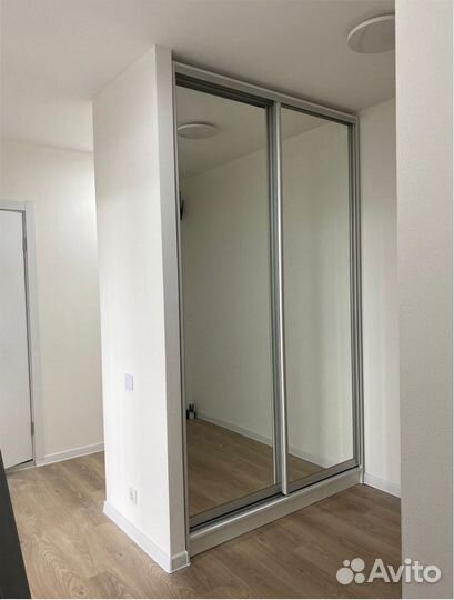 Дизайнерский шкаф