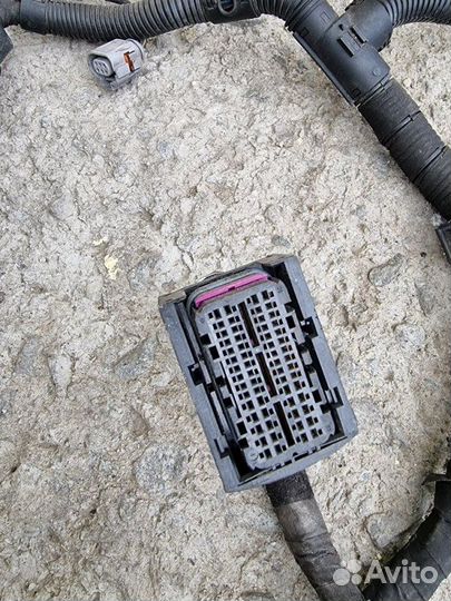 Проводка двигателя Skoda Octavia 2 (A5) лифтбек