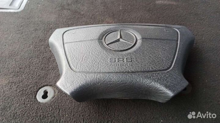 Подушка безопасности водителя для Mercedes-Benz E