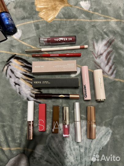 Помада Charlotte Tilbury Pillow Talk 2 Medium