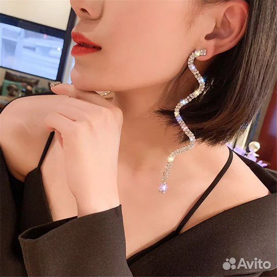 Серьги длинные висячие струящаяся цепочка змейка