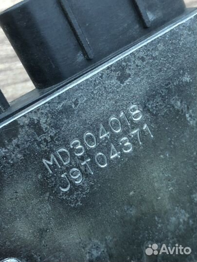 Коммутатор зажигания Mitsubishi Pajero 2