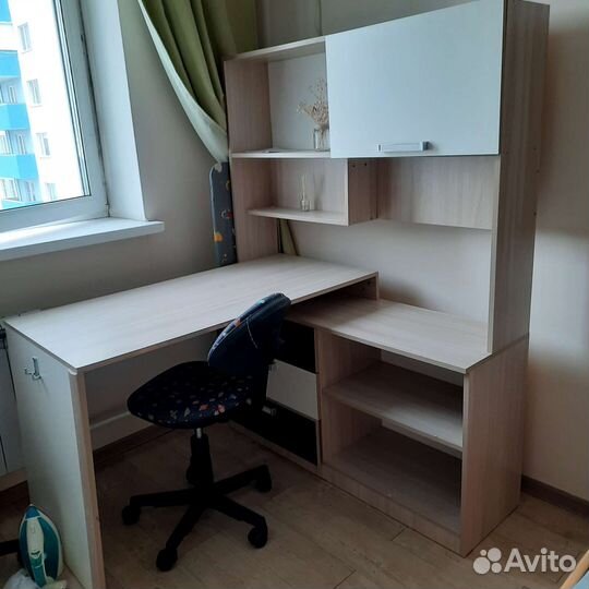 Компьютерный стол