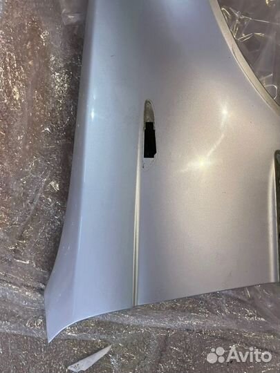 Крыло переднее правое Bmw E46 седан 2.0 2004