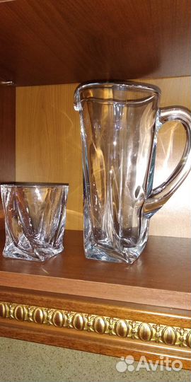 Графин со стаканами