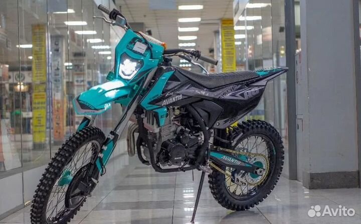 Мотоцикл Avantis A6 черный