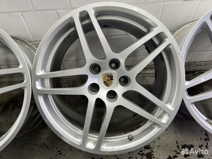 Одноширокий комплект дисков Porsche Macan r18 VAG