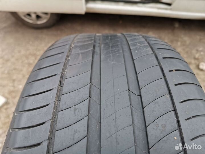 Michelin Agilis 245/45 R19 и 275/40 R19