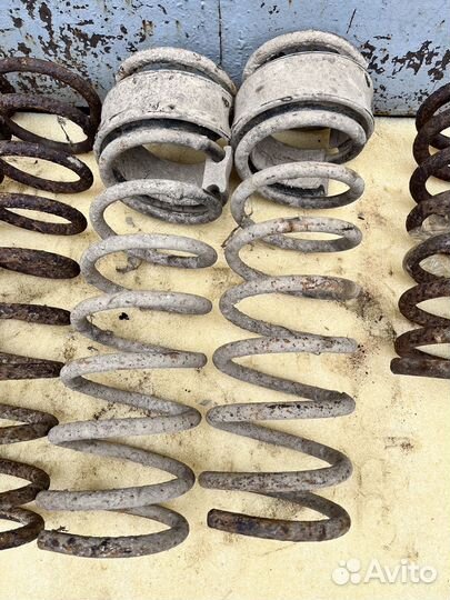 Пружины передние, задние Нива 2121, 21213