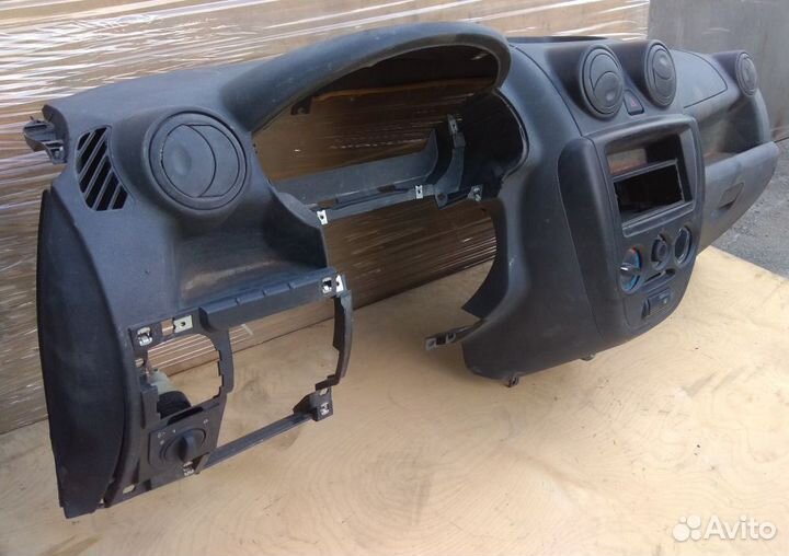 Торпедо ваз (LADA) Granta I (2011—2018)