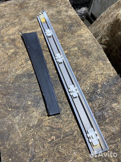 Задний левый молдинг mercedes benz w202