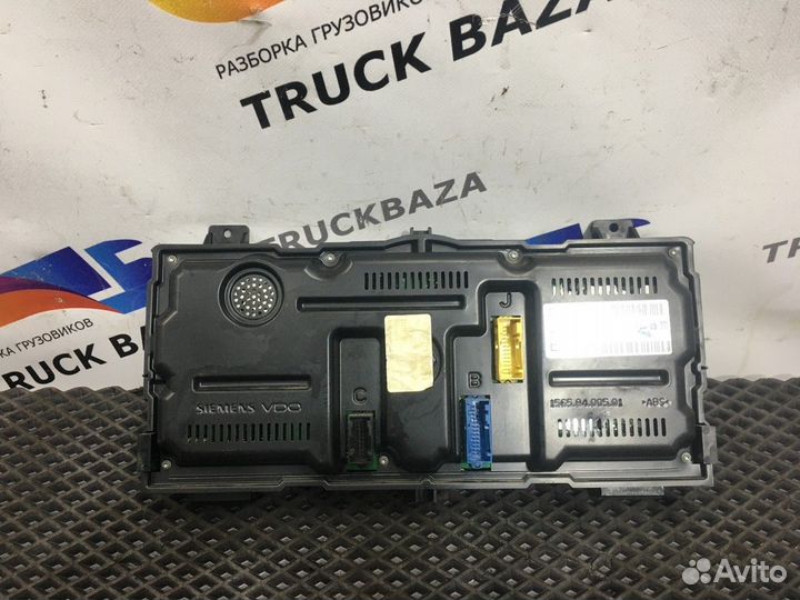 Панель приборов Renault Magnum