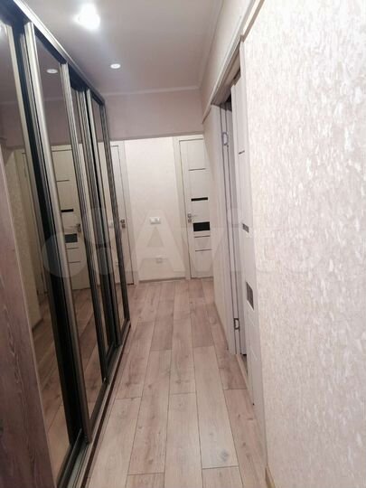 2-к. квартира, 57,1 м², 1/10 эт.