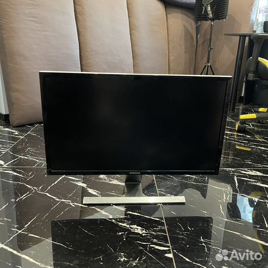 Монитор Samsung 4K