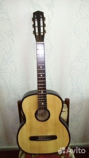 Аренда классической и электрогитары