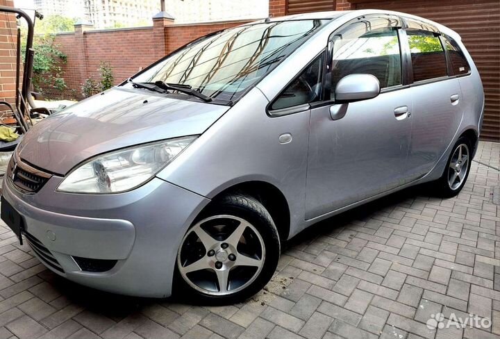 Mitsubishi Colt 1.5 CVT, 2005, 250 000 км