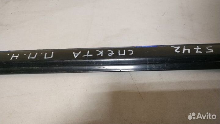 Уплотнитель стекла двери передний правый Kia