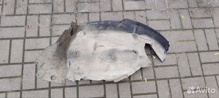 Подкрылок передний левый правый Bmw 7 F02 N63 2010