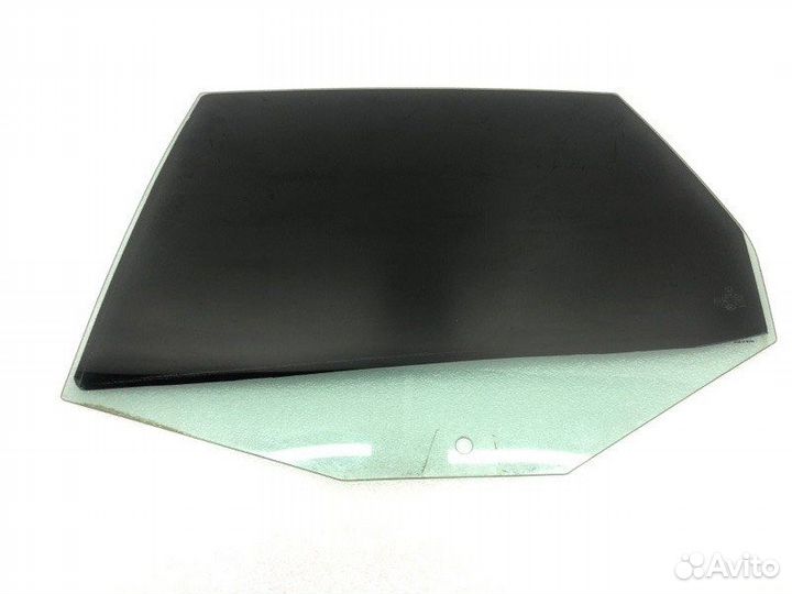 Стекло двери заднее левое Volkswagen Jetta 1K2 BXE