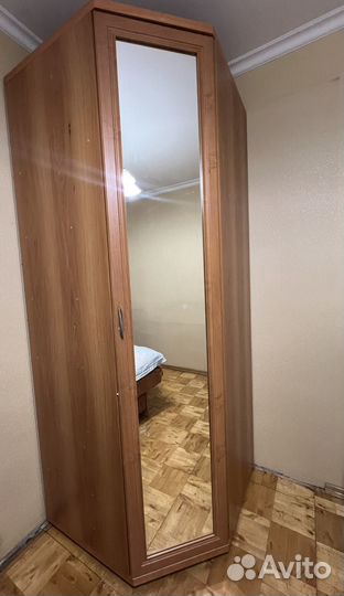 Угловой шкаф