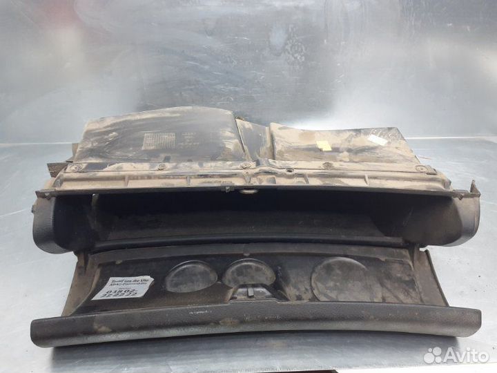 Бардачок Audi A4 B5 1994-2001 седан 1.8 ADR 1995