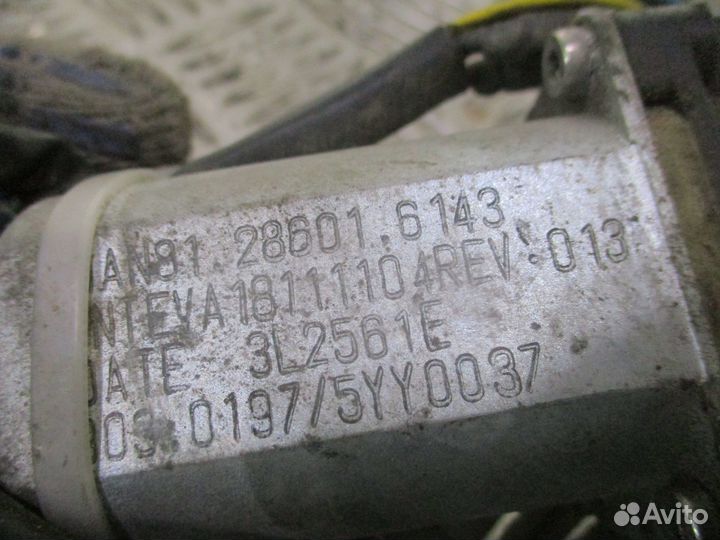 Моторчик стеклоподъемника правый MAN 81286016143