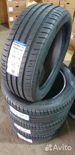 Triangle EffeXSport TH202 235/35 R20 92V