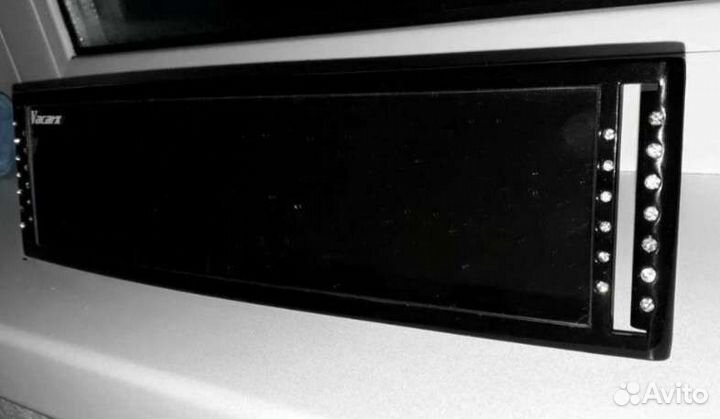 Автомобильное зеркало в стразах