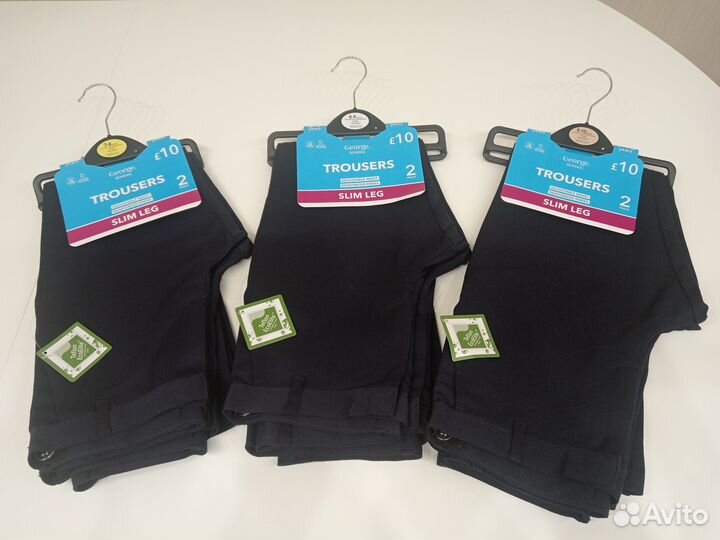 Новые школьные брюки синие George 140 slim