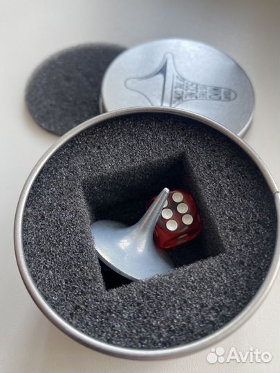 Подарочный набор игральный кубик и волчок