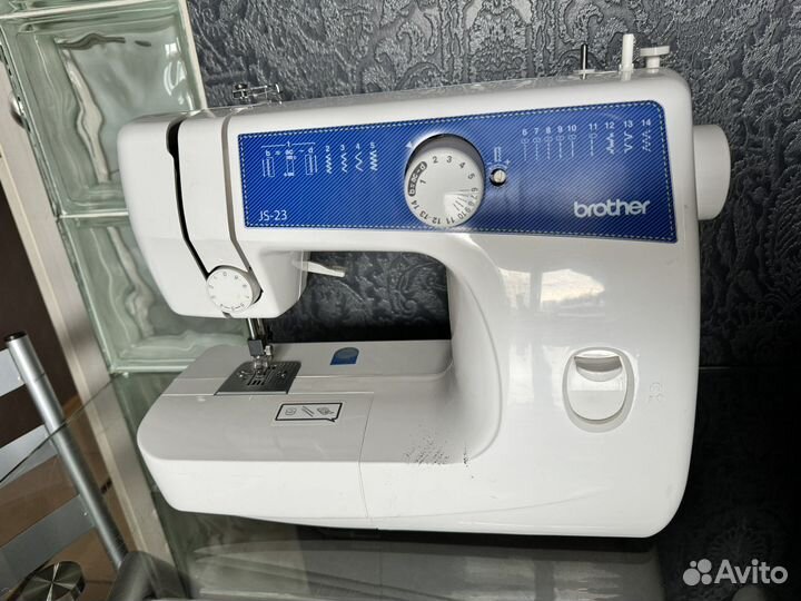 Швейная машина Brother