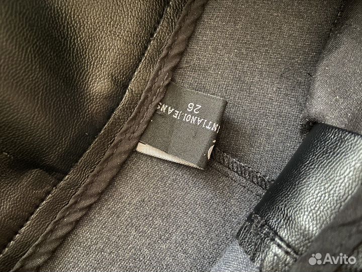 Кожаные шорты новые