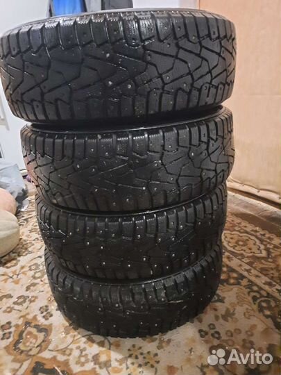 Pirelli Winter Ice Zero 185/60 R14 82T