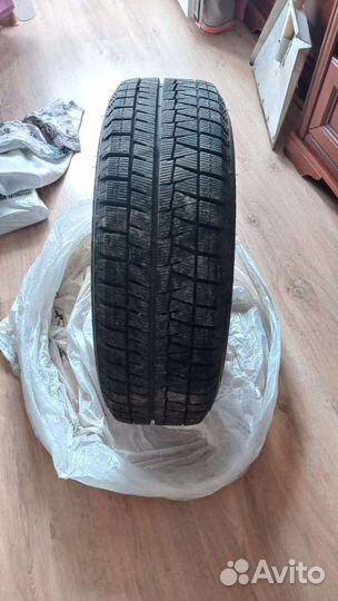 Bridgestone Blizzak Revo GZ 185/65 R15 180S