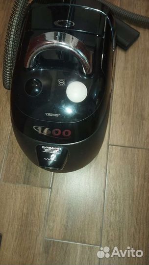 Пылесос для влажной и сухой уборки