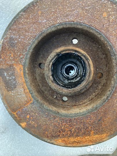 Задние тормозные диски Фольксваген passat b3