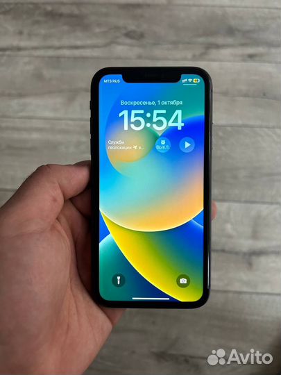 Телефон iPhone 11