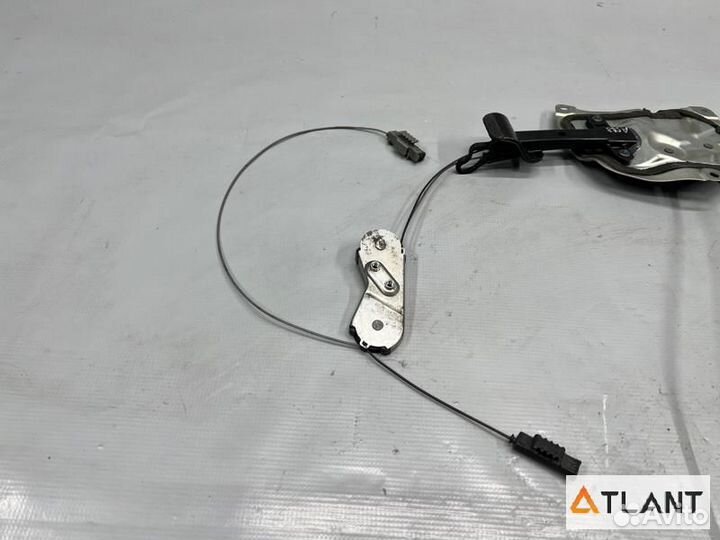 Доводчик двери задний правый mitsubishi delica D:5