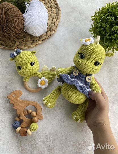 Вязаные игрушки, погремушки, держатели, грызунки