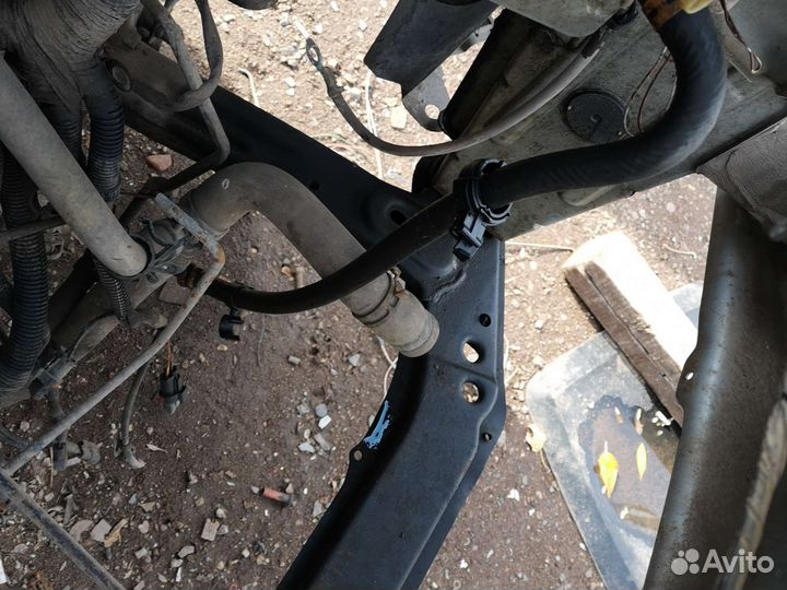 Подрамник Ларгус, логан, Сандеро