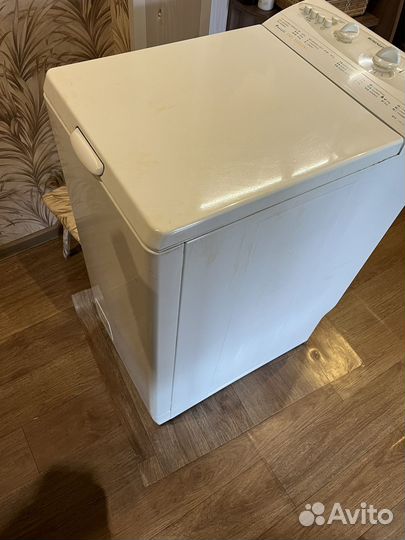 Стиральная машина с вертикальной загрузкой