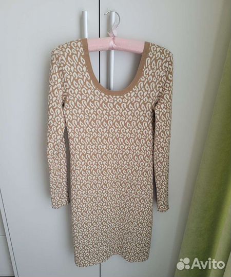 Трикотажные платья Banana Republic, Vince Camuto