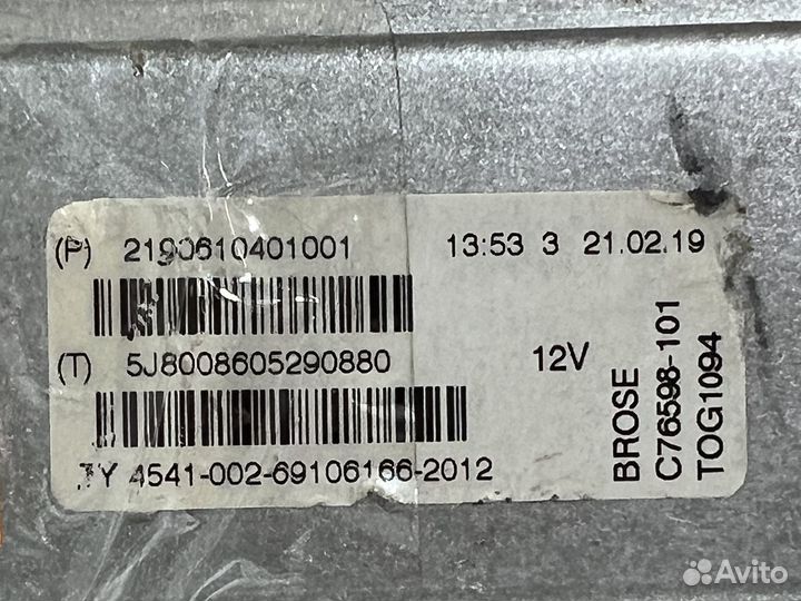 Стеклоподъёмник Лада Гранта передний правый