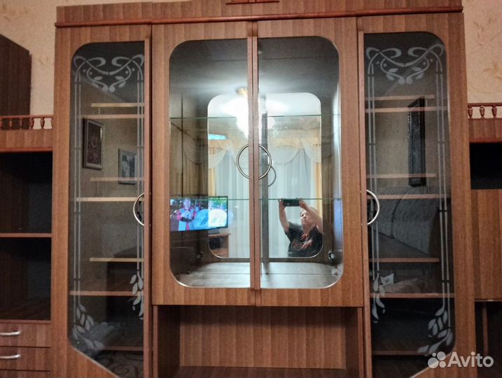 Стенка в гостиную со шкафом