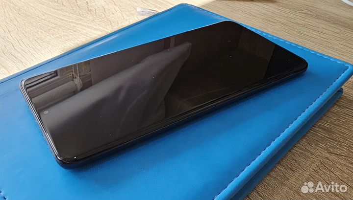 Samsung Galaxy S20+, 8/128 ГБ