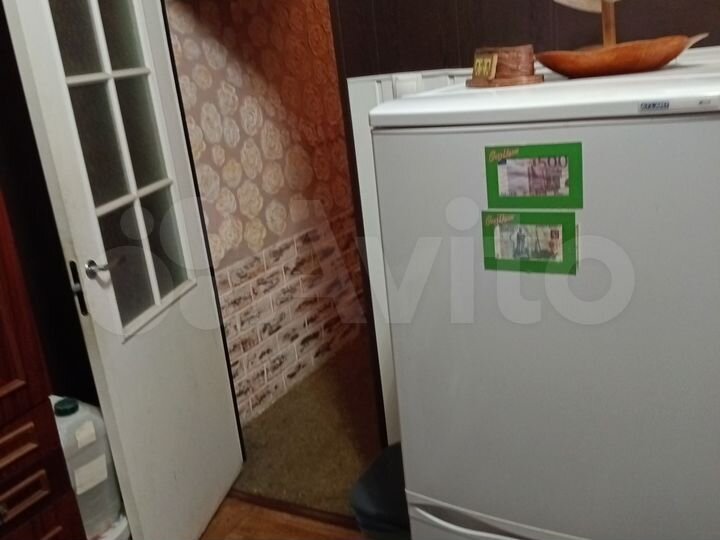 Комната 10 м² в 3-к., 1/3 эт.